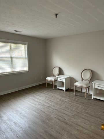 421 Redding Road 63, Lexington, KY 40517