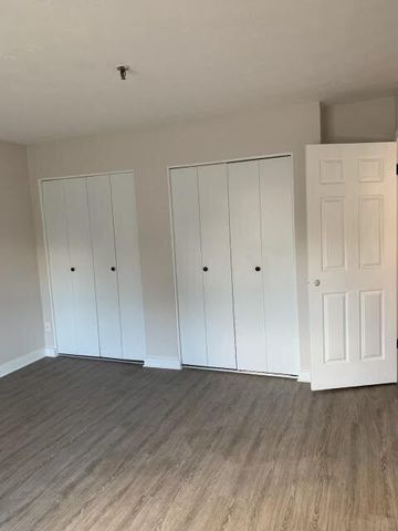 421 Redding Road 63, Lexington, KY 40517