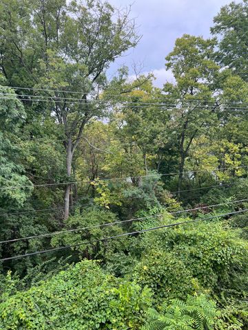 421 Redding Road 63, Lexington, KY 40517