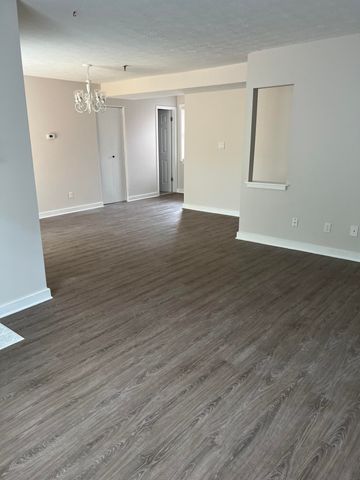 421 Redding Road 63, Lexington, KY 40517