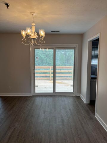 421 Redding Road 63, Lexington, KY 40517