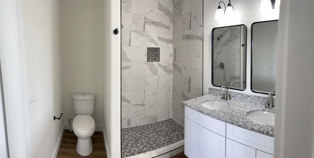 313 S Sycamore Dr, Valley Center, KS 67147