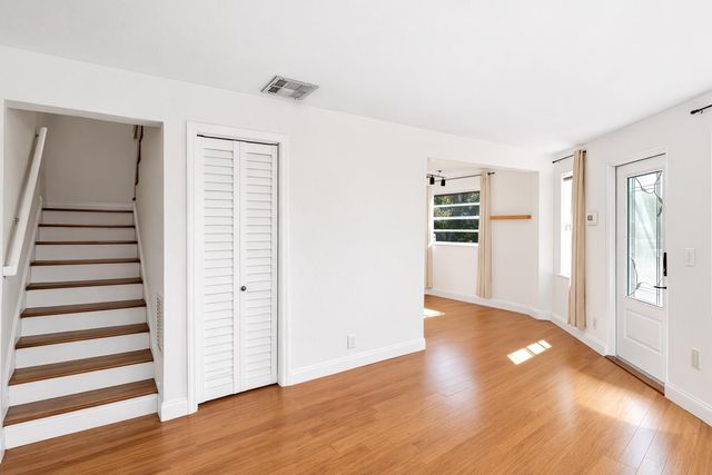 943 York Street, West Palm Beach, FL 33401