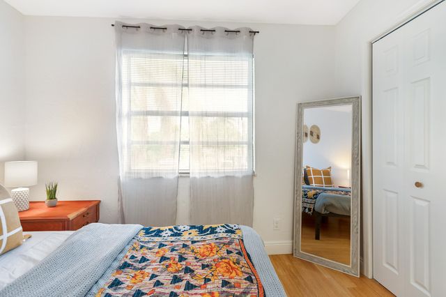 943 York Street, West Palm Beach, FL 33401