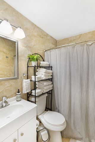 943 York Street, West Palm Beach, FL 33401