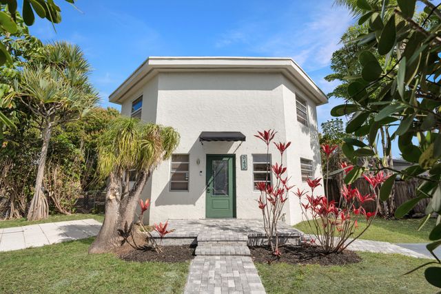 943 York Street, West Palm Beach, FL 33401