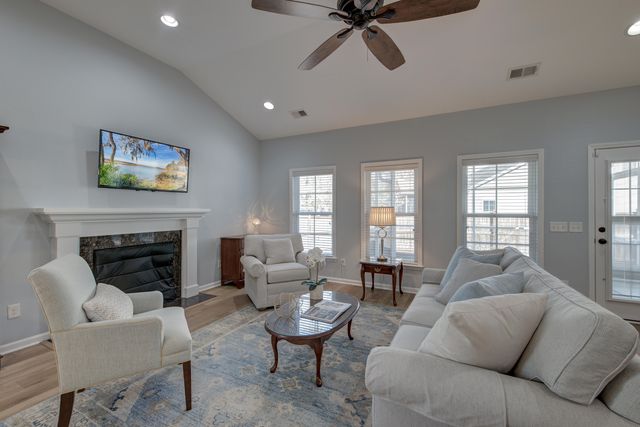 3849 Hanoverian Drive, Mount Pleasant, SC 29429