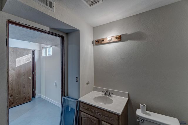 8043 HAAS LN, Black Hawk, SD 57718