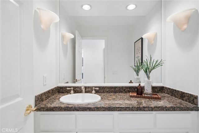 108 Ocean Vista, Newport Beach, CA 92660