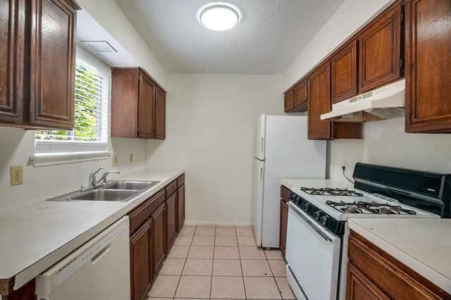 10310 Little Pebble DR B, Austin, TX 78758