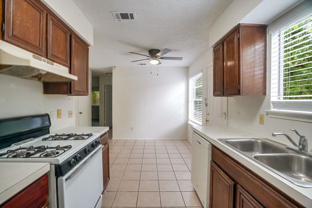 10310 Little Pebble DR B, Austin, TX 78758