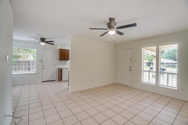 10310 Little Pebble DR B, Austin, TX 78758