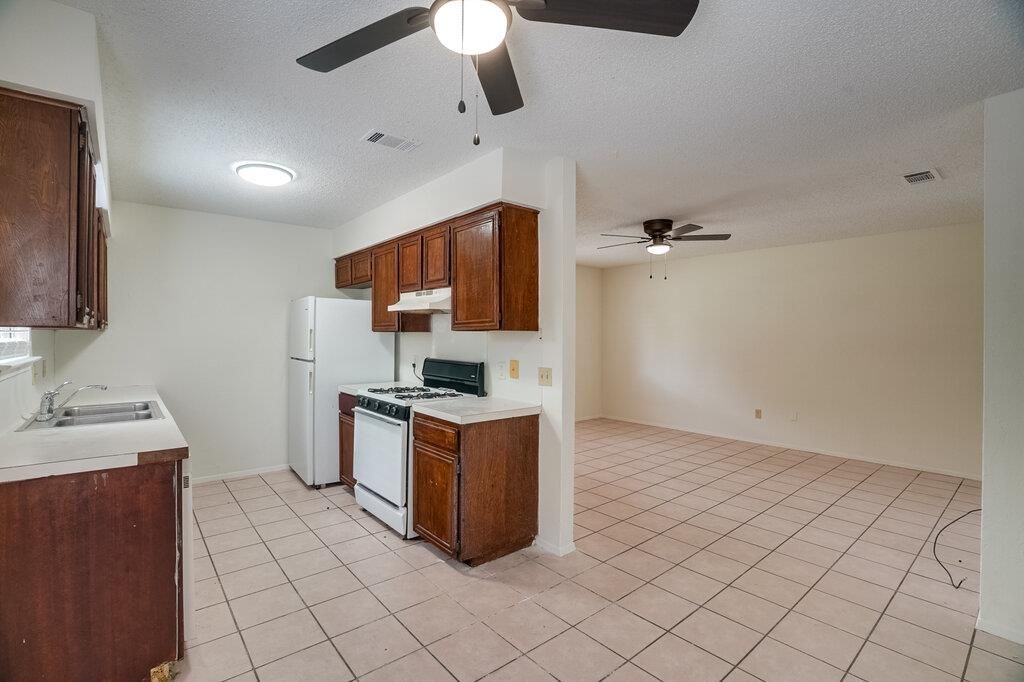 10310 Little Pebble DR B, Austin, TX 78758