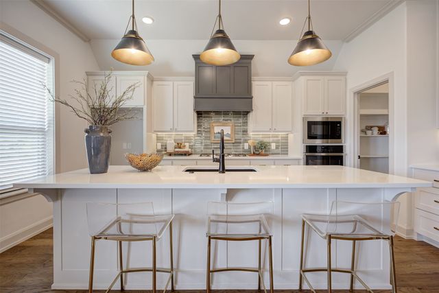 1716 N 72nd Street, Broken Arrow, OK 74014