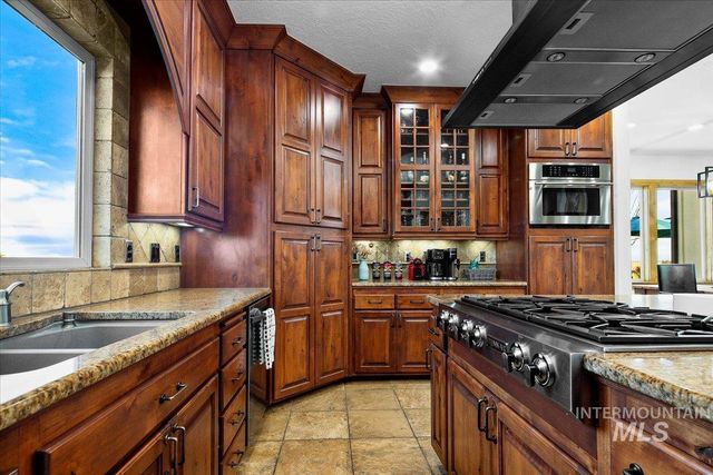 13100 S Laken Ln, Kuna, ID 83634