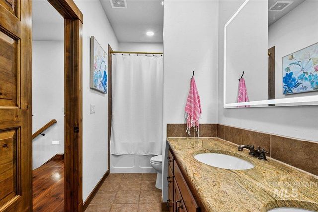 13100 S Laken Ln, Kuna, ID 83634