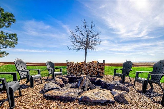 13100 S Laken Ln, Kuna, ID 83634
