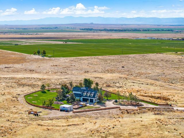 13100 S Laken Ln, Kuna, ID 83634