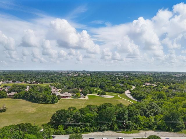 699 W Wintergreen Road, Desoto, TX 75115