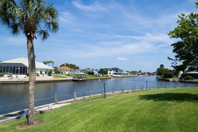 44 CLUBHOUSE DRIVE 105, Palm Coast, FL 32137