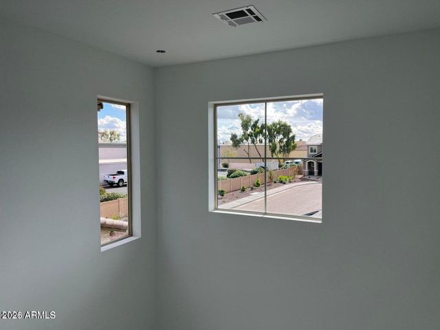 6006 W HARTFORD Court, Glendale, AZ 85308