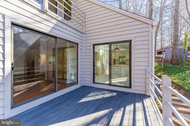 2118 OWLS COVE LN, Reston, VA 20191