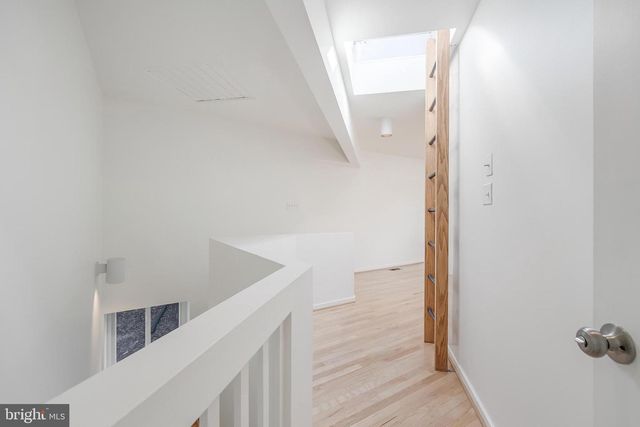 2118 OWLS COVE LN, Reston, VA 20191