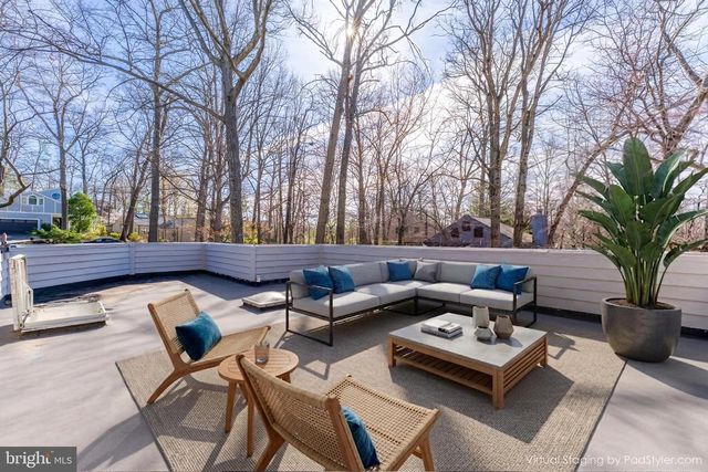 2118 OWLS COVE LN, Reston, VA 20191