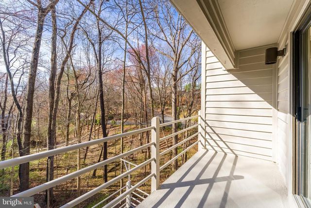 2118 OWLS COVE LN, Reston, VA 20191