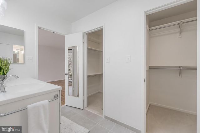 2118 OWLS COVE LN, Reston, VA 20191