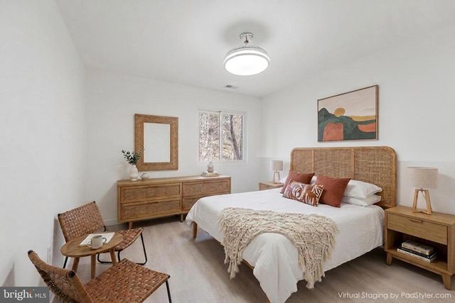 2118 OWLS COVE LN, Reston, VA 20191