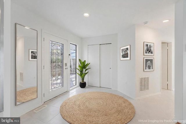 2118 OWLS COVE LN, Reston, VA 20191