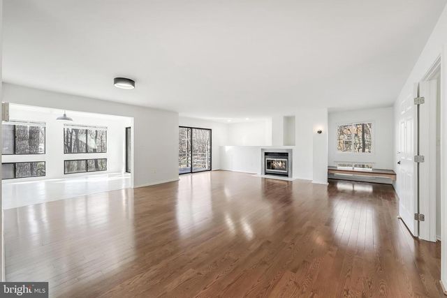 2118 OWLS COVE LN, Reston, VA 20191