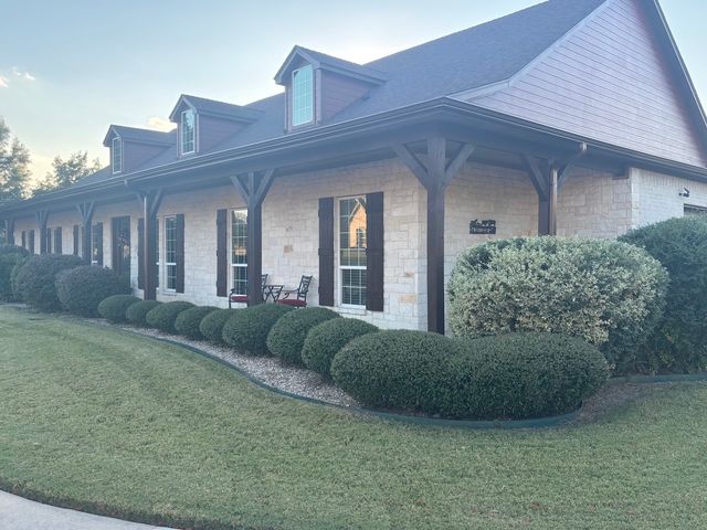 2245 Nottaway Drive, Cleburne, TX 76033