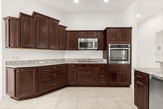 2906 CANYON AVENUE, The Villages, FL 32163