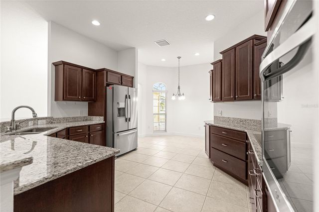 2906 CANYON AVENUE, The Villages, FL 32163