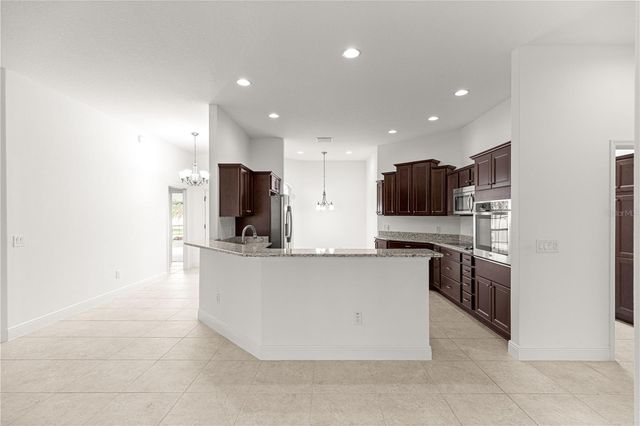 2906 CANYON AVENUE, The Villages, FL 32163