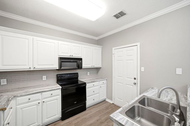 1612 Culture Lane, College Station, TX 77845