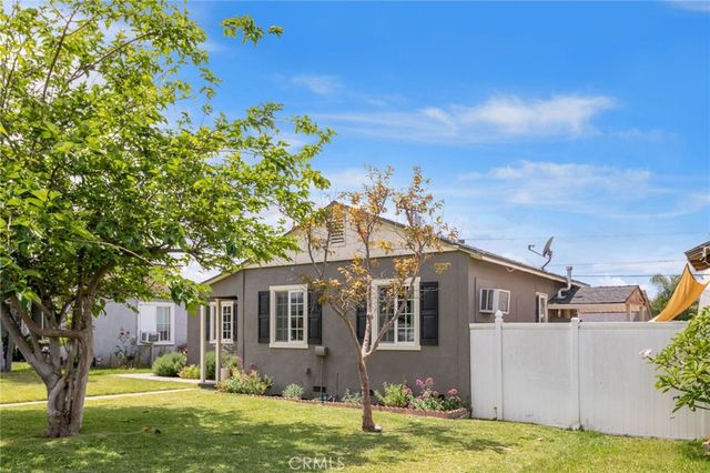 315 S Bedford, La Habra, CA 90631