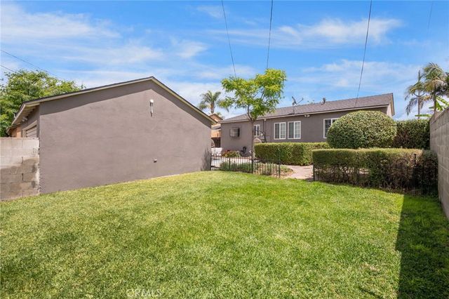 315 S Bedford, La Habra, CA 90631