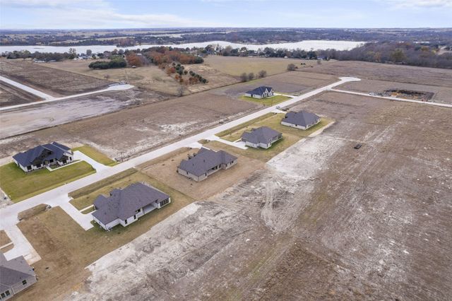 148 Lila Lake Drive, Waxahachie, TX 75165