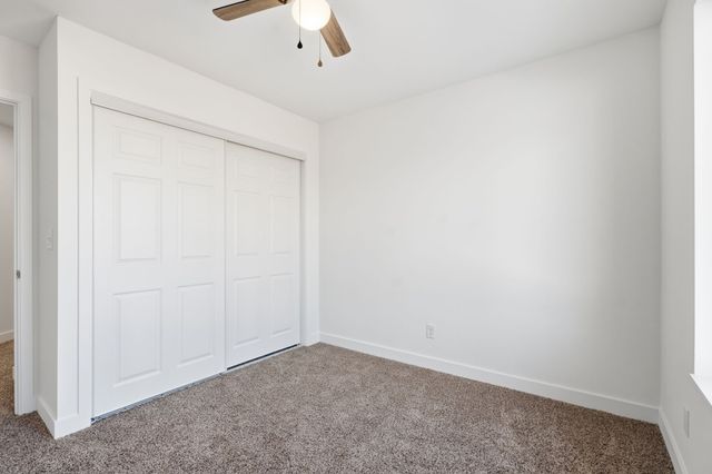 225 Clymer Road, Hiawatha, IA 52233