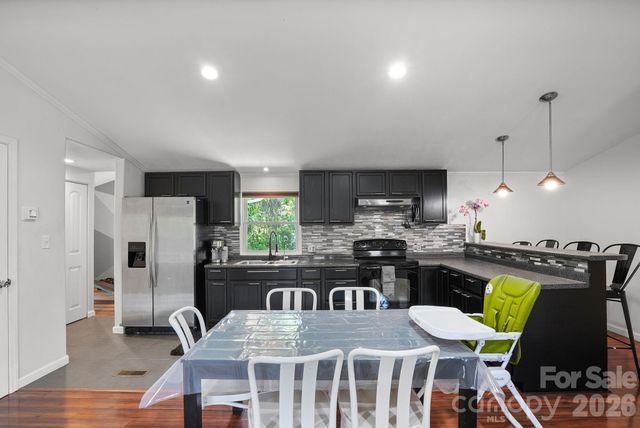 421 Emma Road, Asheville, NC 28806