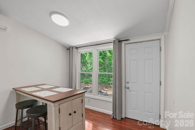 421 Emma Road, Asheville, NC 28806