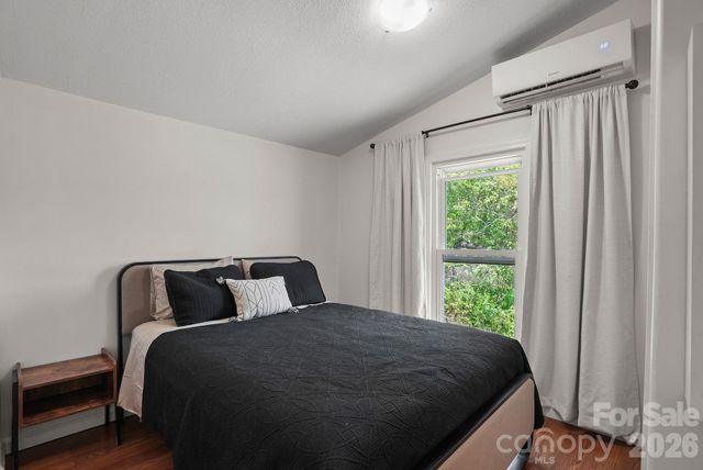 421 Emma Road, Asheville, NC 28806