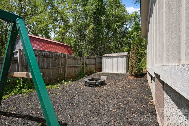 421 Emma Road, Asheville, NC 28806