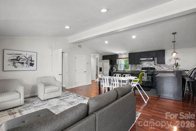 421 Emma Road, Asheville, NC 28806