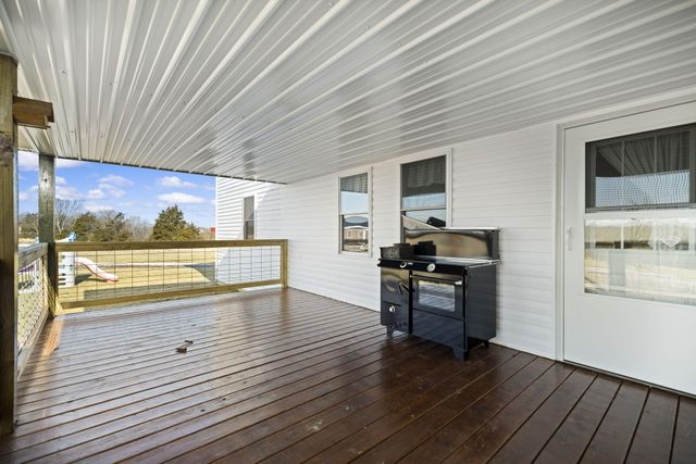 2066 Mudsock Road, Hillsboro, KY 41049