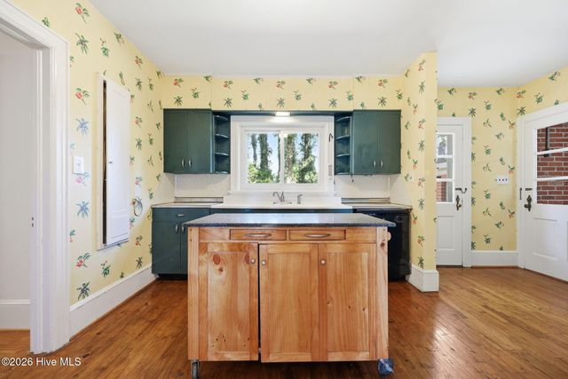 1108 Summit Avenue, Washington, NC 27889