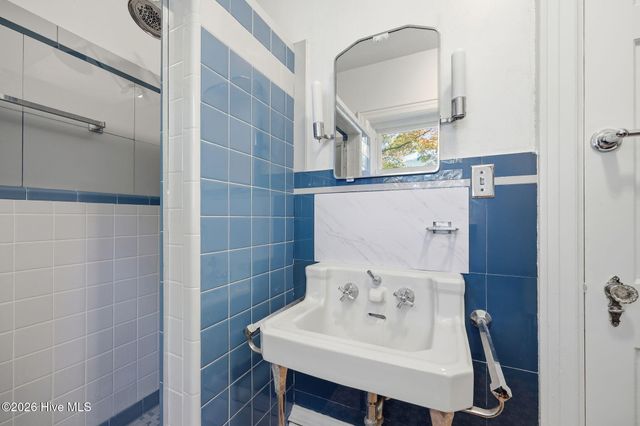 1108 Summit Avenue, Washington, NC 27889